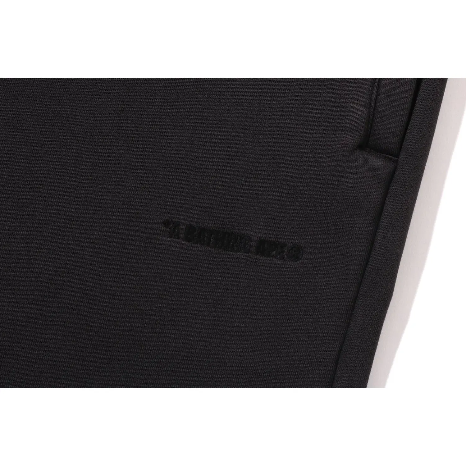 BATHING APE LOGO RELAXED FIT SWEATPANTS MENS - Image 8