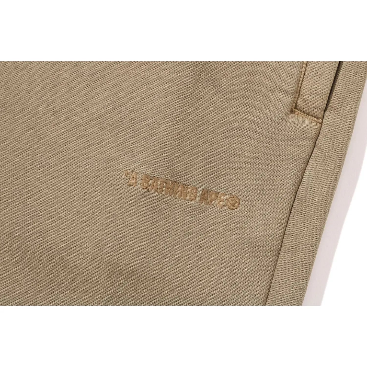 BATHING APE LOGO RELAXED FIT SWEATPANTS MENS - Image 4